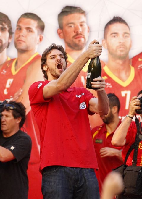 CELEBRACION DE LA SELECCION ESPAÑOLA DE BALONCESTO CAMPEONA DE EUROPA EN LA PLAZA DE CALLAO